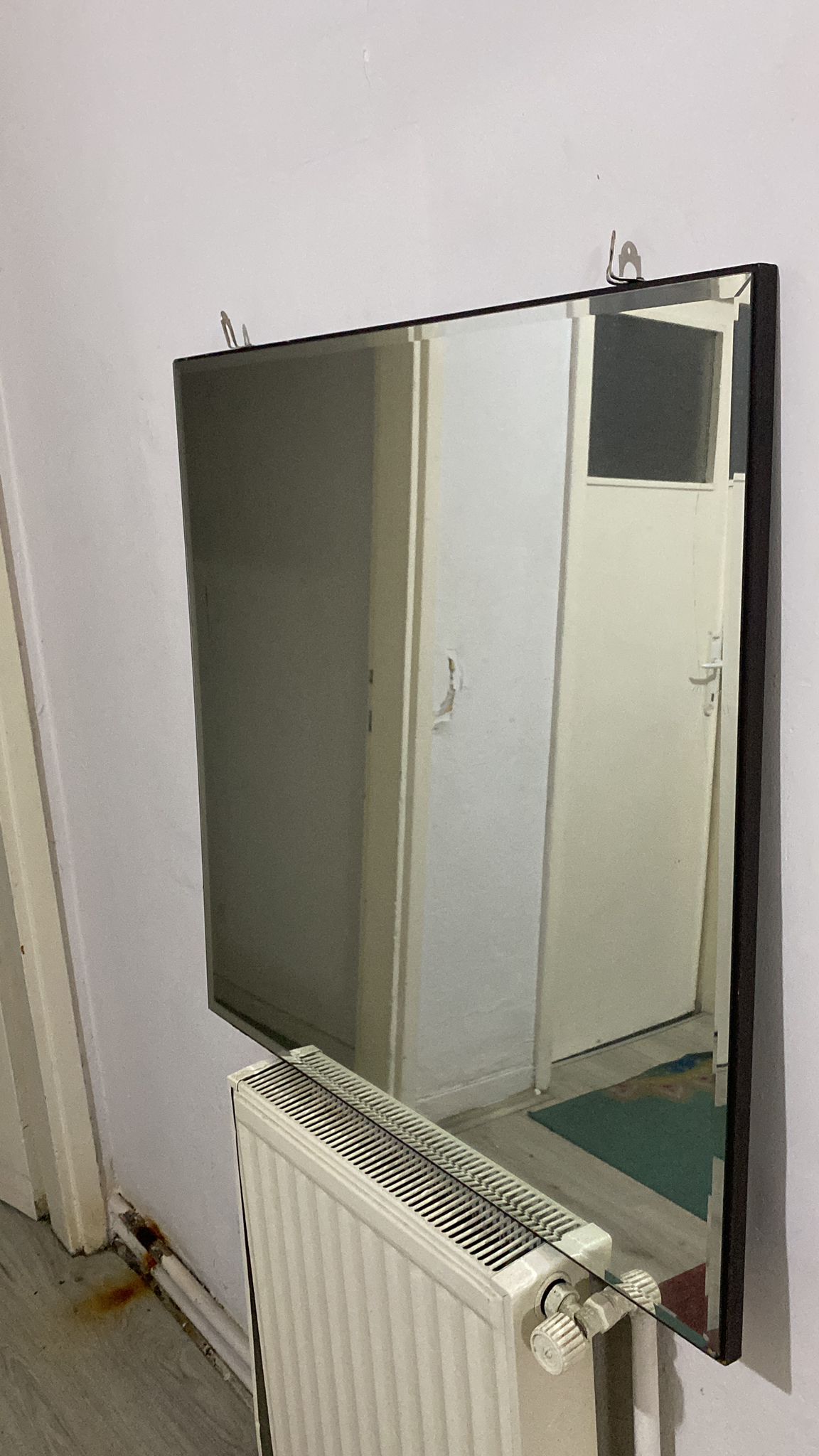 Wall mirror.